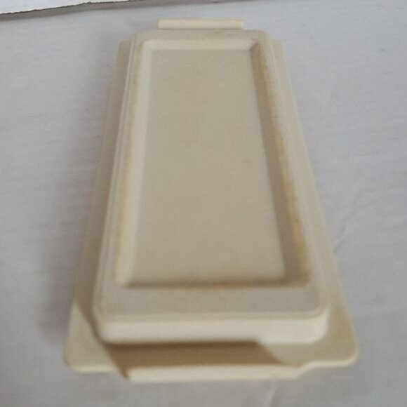 Vintage Tupperware Butter Dish Container Saver Mustard Gold Almond - Picture 14 of 16